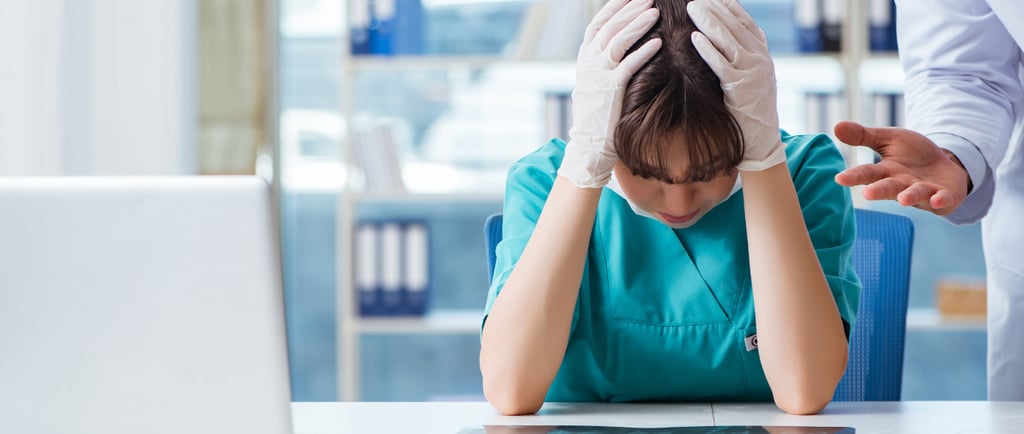 Negligencia médica al confundir una hemorragia cerebral 