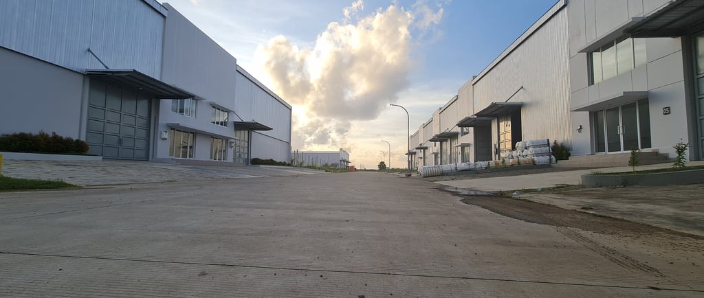 pergudangan titanium