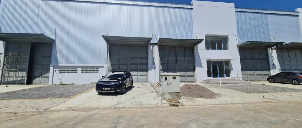 gudang titanium summarecon makassar jual sewa gudang makassar