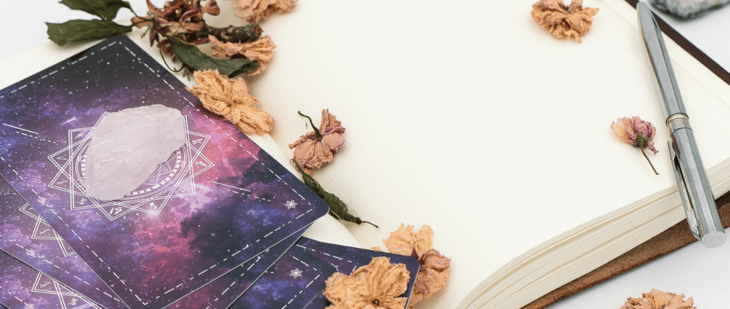 medium voyante gratuit cartomancienne guide