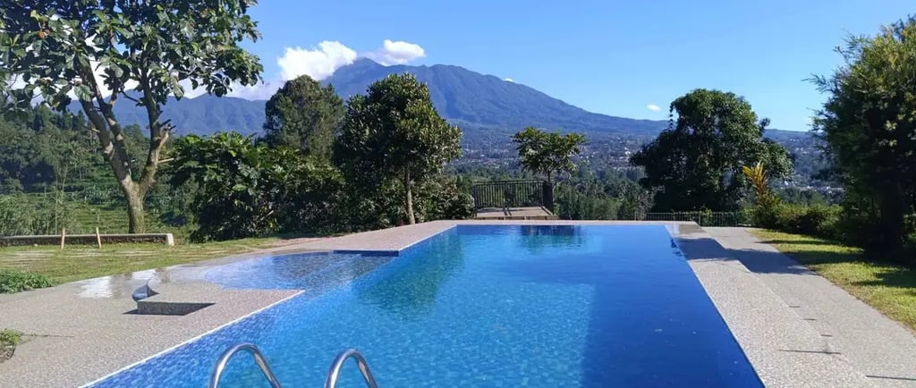 Kolam renang buatan dayanapool yang berkualitas