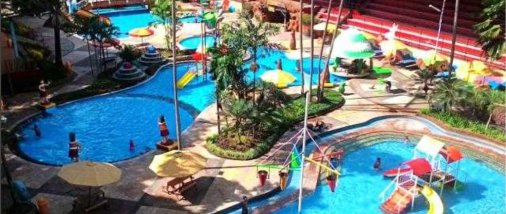 Kolam renang buatan dayanapool yang berkualitas