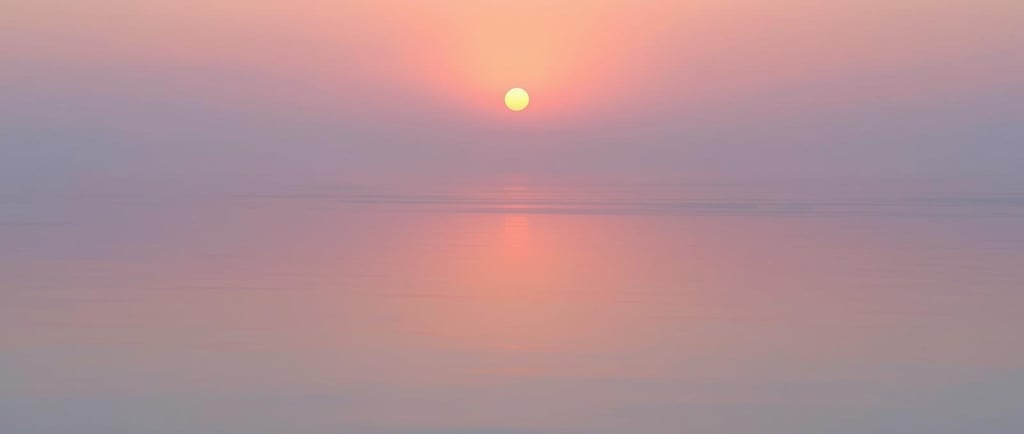 Rahulik hommik päikesetõusuga - ideaalne aeg meditatsiooni alustamiseks algajatele