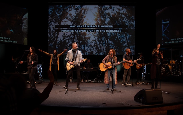 church worship singers