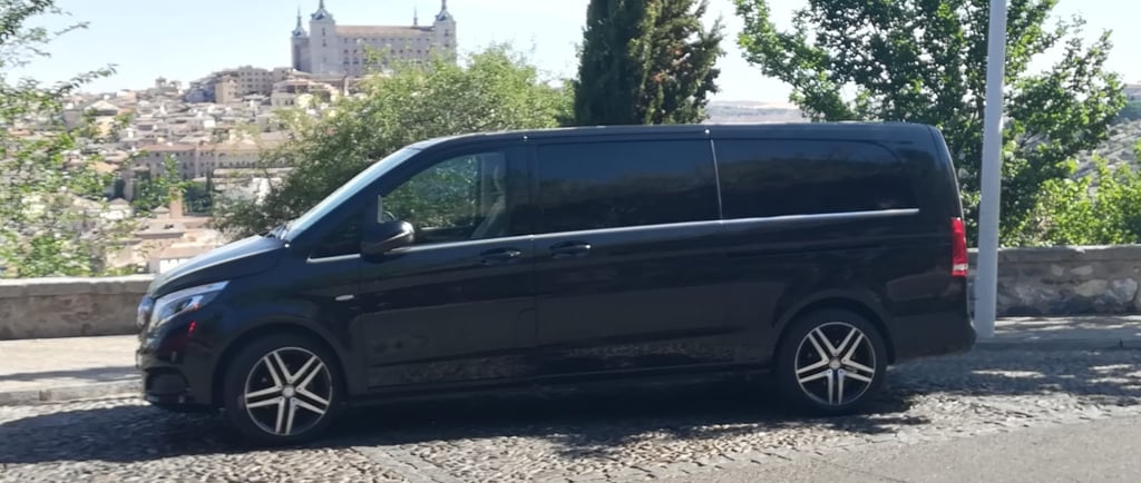 luxury transport for private tours