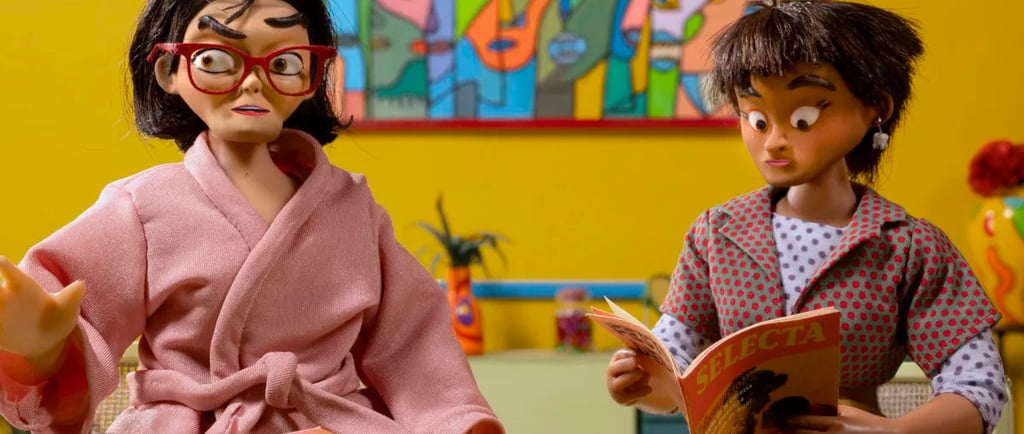 Mujeres con hombreras