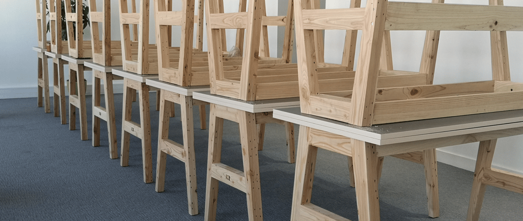 bureaux en bois upcyclé fabriqués en France par Dahuts