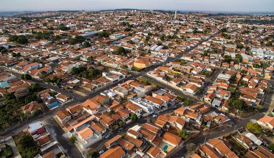 Gestão de redes sociais para cirurgião plástico em Botucatu