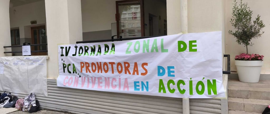 pancarta de promoción de la convivencia en acción