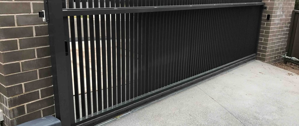 blade slant style gate