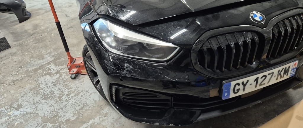 reparation pare-choc, et capot sur bmw serie 1