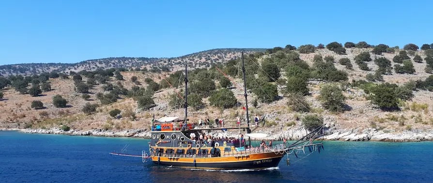 cafes with good wifi in saranda