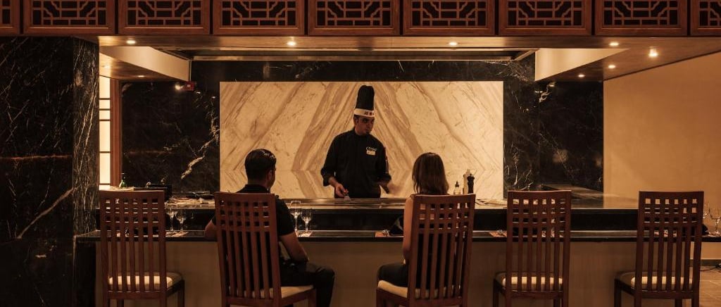 Al Kasr is particularly well-suited for couples seeking an exclusive atmosphere.
