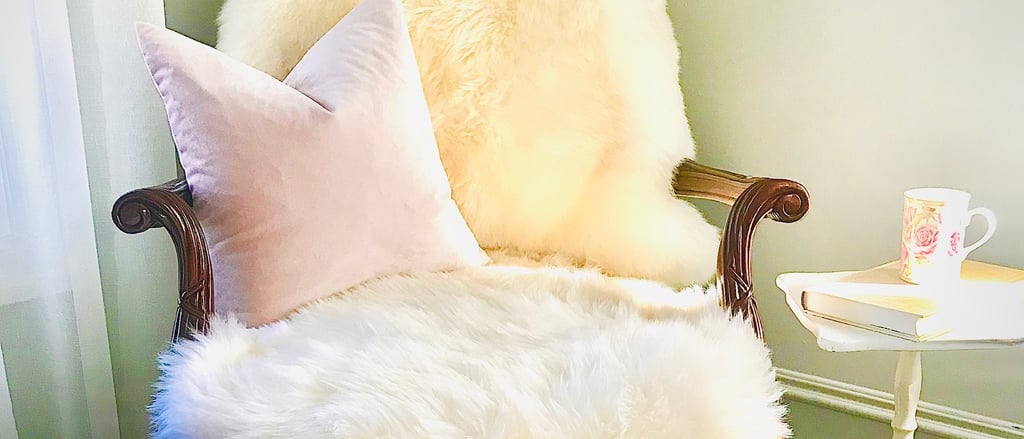 Dreamy Accent Chair Sheep Hide Pink Pillow