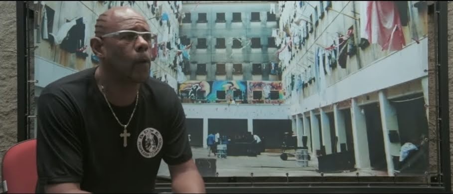 Participação de vídeo clip com Mc Bó do Catarina "Vida loka também ama" - Konszila