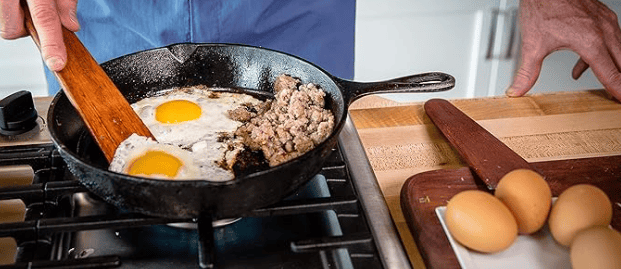 Non-toxic silicone and wooden kitchen utensils for scratch-free cooking