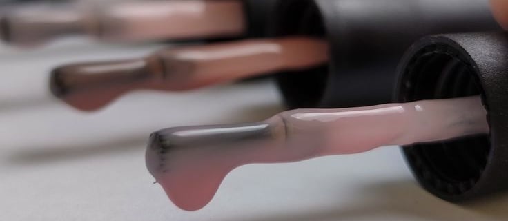 3 basi di colore diverso rosa aranciato e pesca 