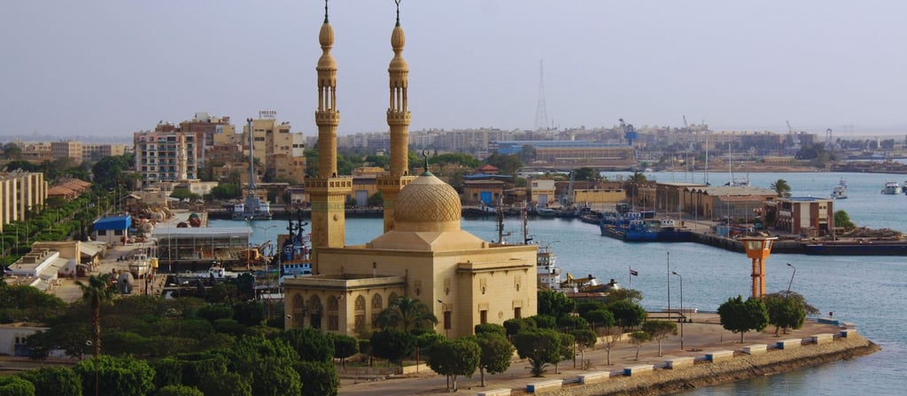 travessia de navio canal de suez