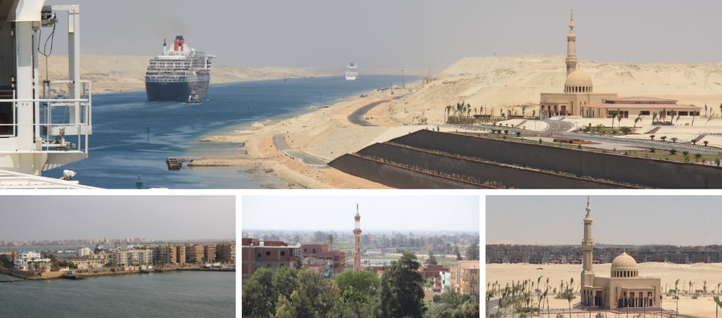 Vista de navio de cruzeiro cruzando a paisagem com mesquita no Canal de Suez