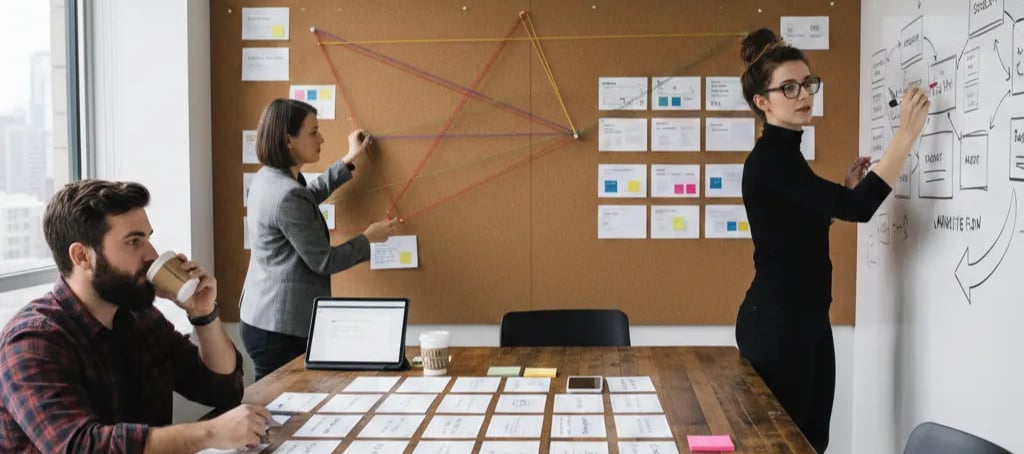 Pitch Deck Storyboarding: Planning Your Narrative Before Designing