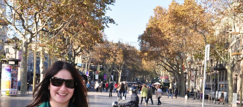 foto da autora em la rambla barcelona