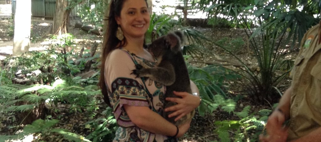 foto na autora segurando um coala em lone pine sanctuary brisbane 