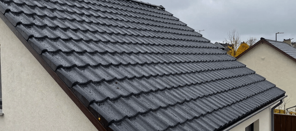 toiture maison pluie, infiltration toiture prévention, couvreur Seine-et-Marne, réparation toiture