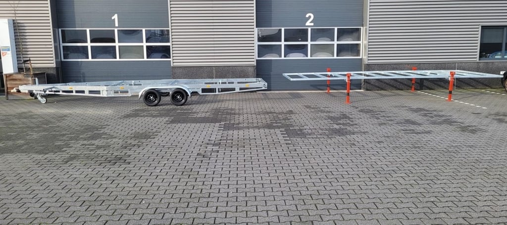 Cadre détachable sur remorque