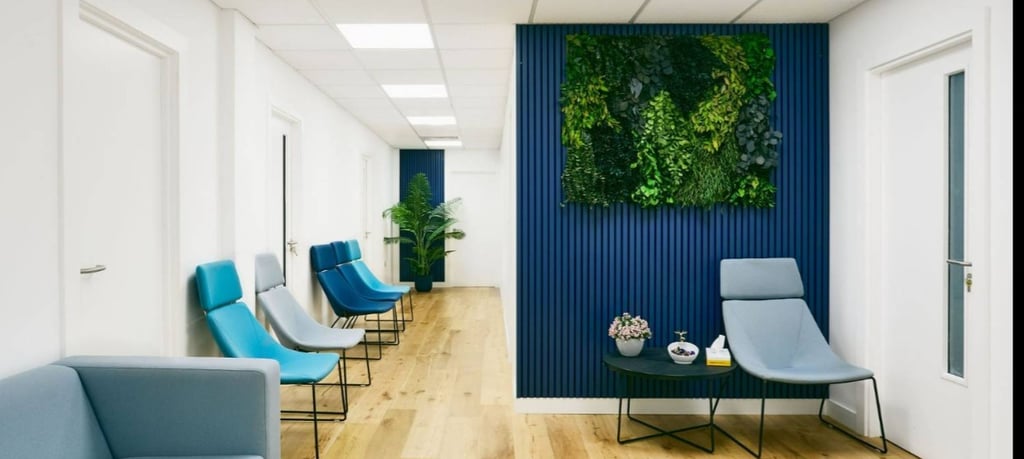 Welcoming reception area at our Greek speaking London clinic.