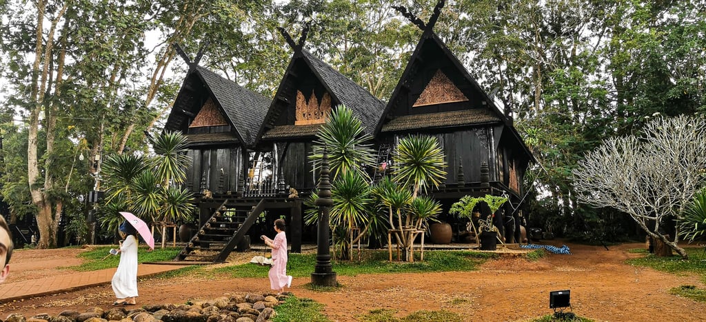 Baan Dam Museum - Black Temple - Chiang Rai