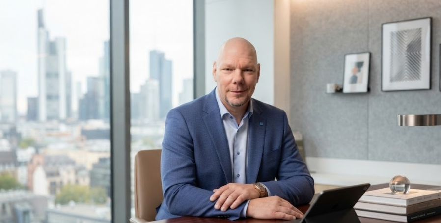 Miklós Róth as Your Fractional Chief AI Officer