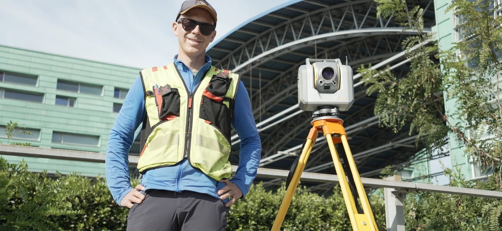 Paolo Corradeghini e la stazione totale Trimble SX10