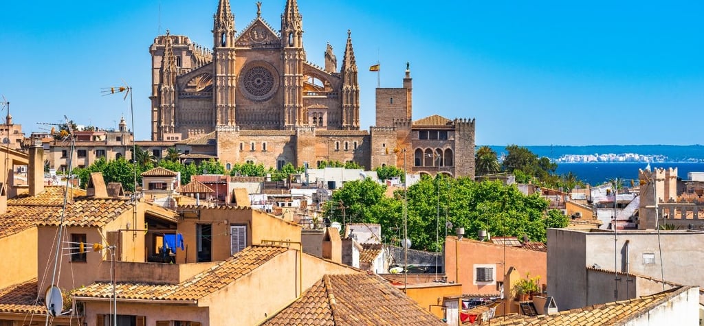 foto da cateral santa maria da cidade de palma mallorca