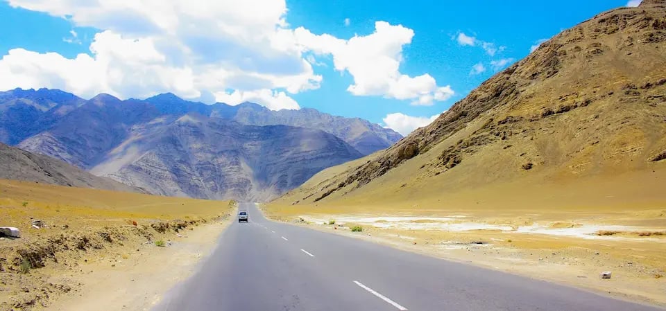 A scenic stretch of the Srinagar–Leh Highway at Magnetic Hill, Ladakh.