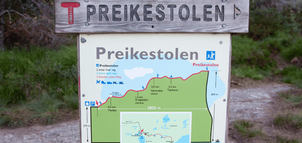 Placa do Púlpito de Preikestolen, Stavanger, Noruega.