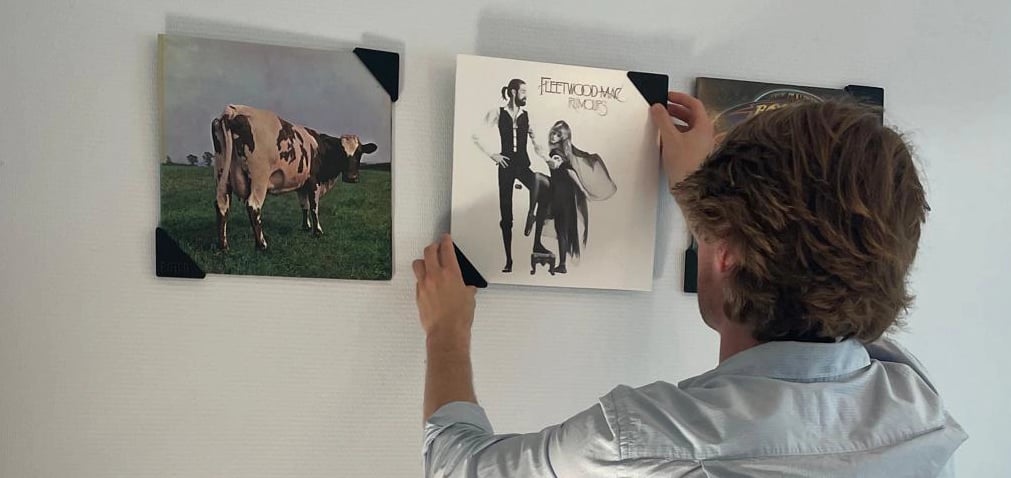 how-to-mount-vinyl-album-wall-holders