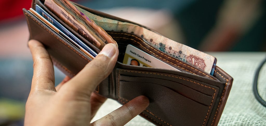 The Psychology of Spending: Why We Buy What We Don’t Need and How to Break the Cycle
