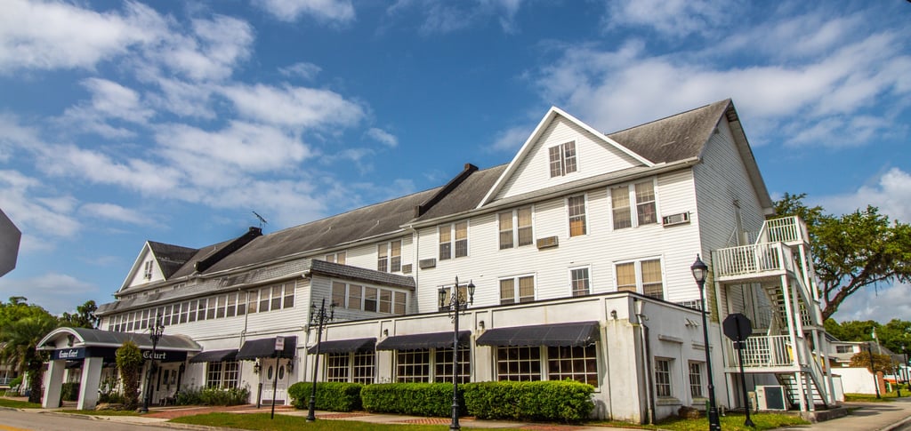Historic hotel in Downtown Inverness