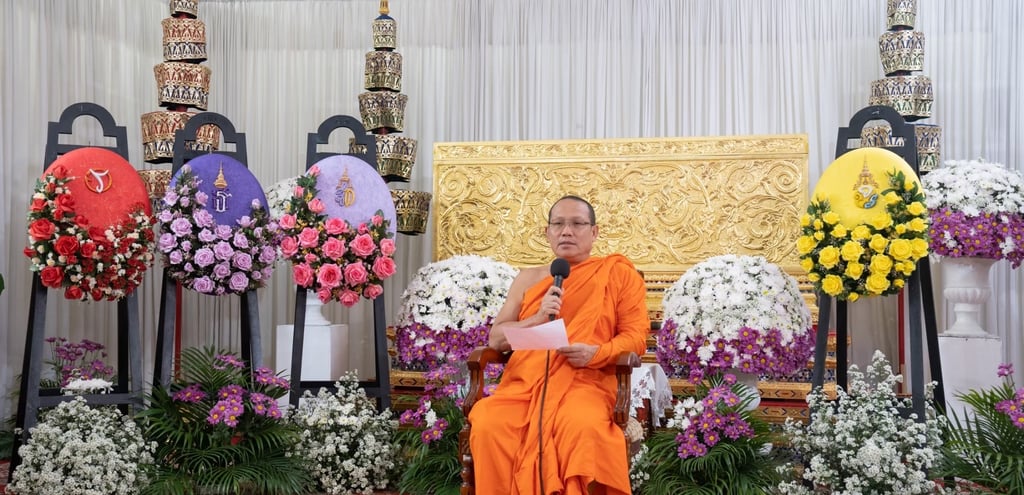 funeral-ceremony-nan-monks-prayer