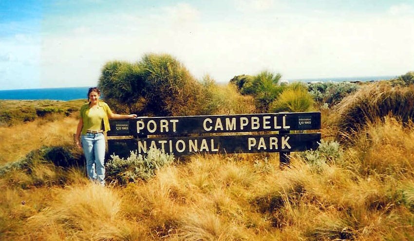 foto da autora na entrada do port campbell national park australia