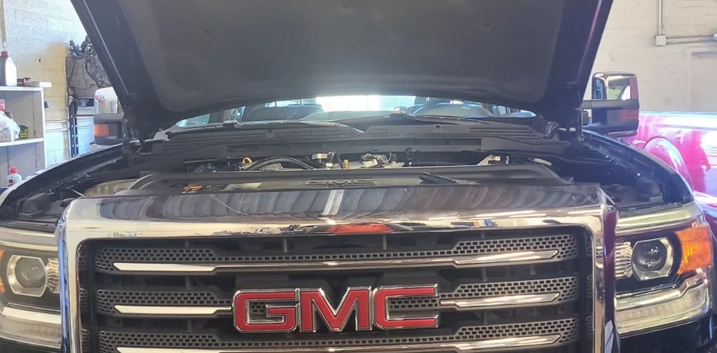 8 Warning Signs Your Car’s Cooling System Is Failing