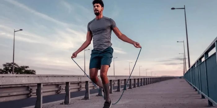 Treino de Pular Corda para Perda de Peso: Como Emagrecer Rápido com um dos Exercícios Mais Eficiente