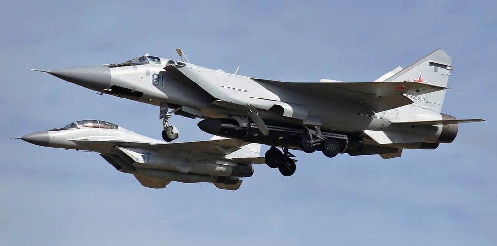 Caças russos MIG-31