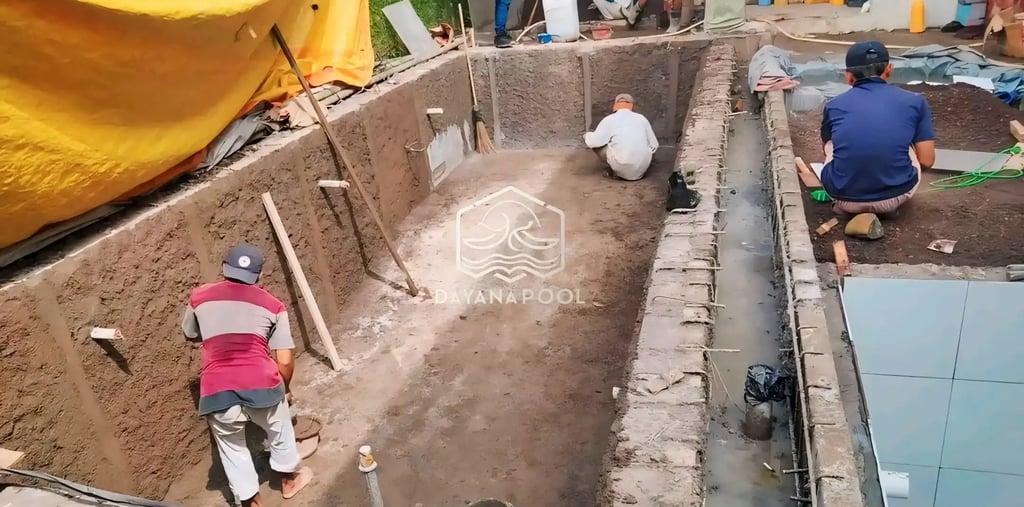 Pembangunan kolam renang air hangat, spesialis DayanaPool.
