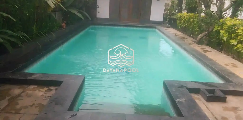 Kolam renang dengan desain minimalis dan fungsuonal di Lebak buatan dayanapool
