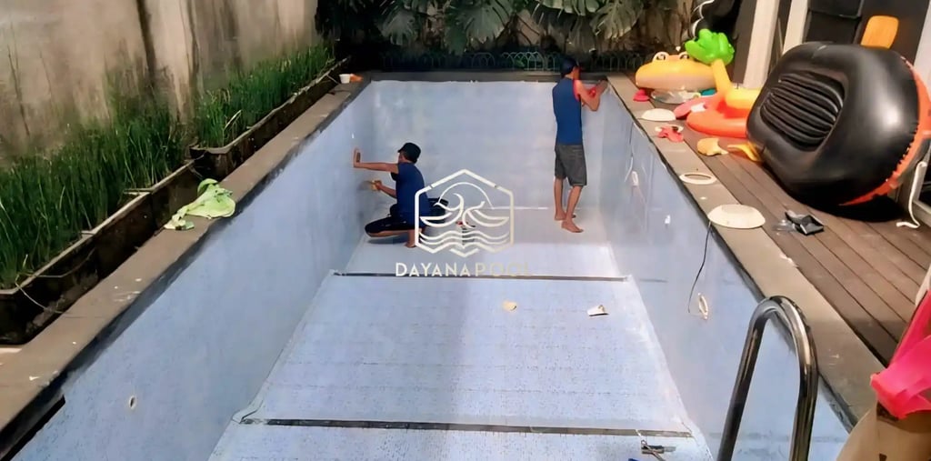 pembuatan kolam renang dengan batu hijau tasik