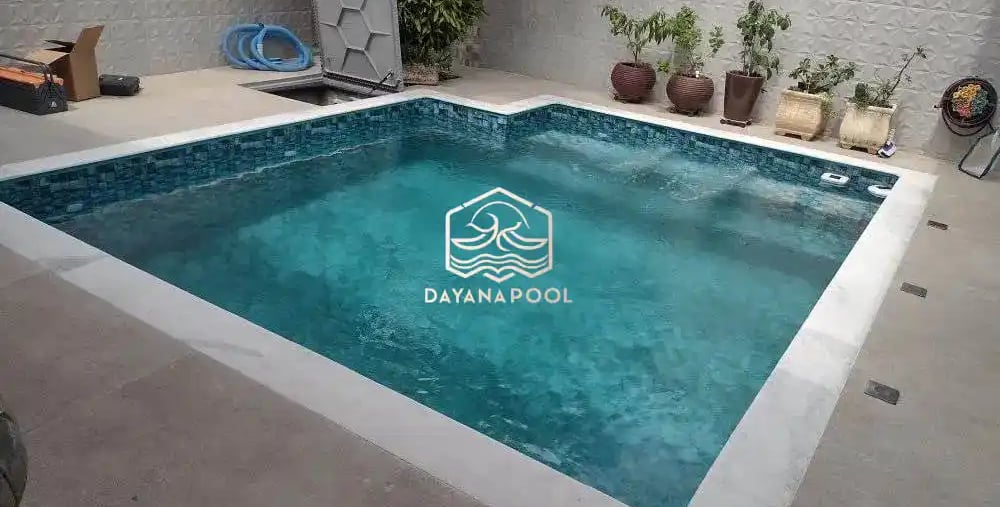 Kolam renang dengan desain minimalis dan fungsuonal di Bekasi buatan dayanapool
