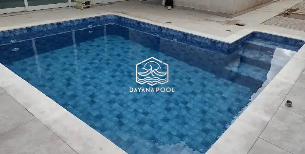 Pembuatan kolam renang oleh tim ahli dayanapool