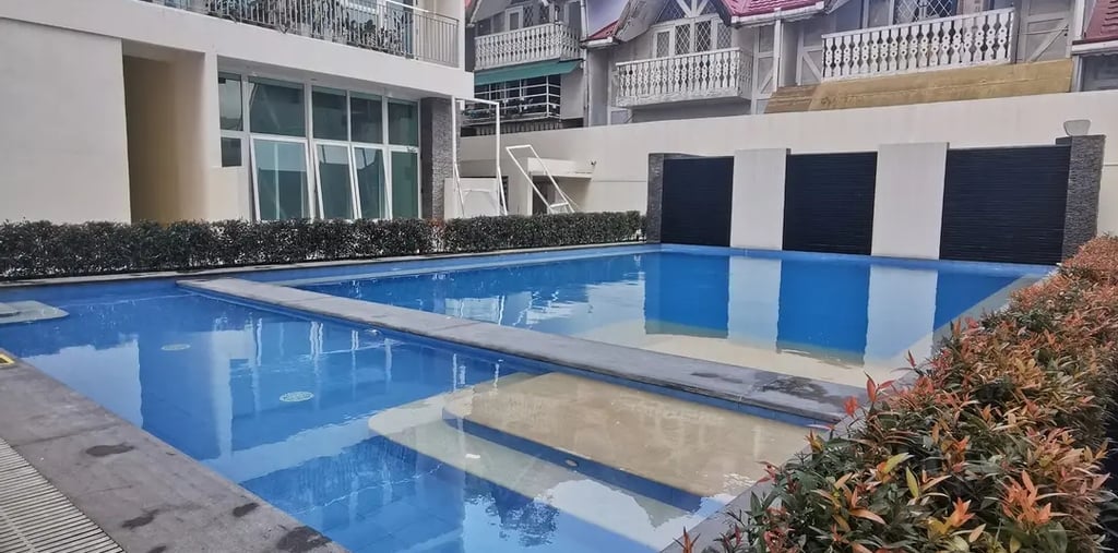 Kolam renang dengan desain minimalis dan fungsuonal di Tasikmalaya buatan dayanapool
