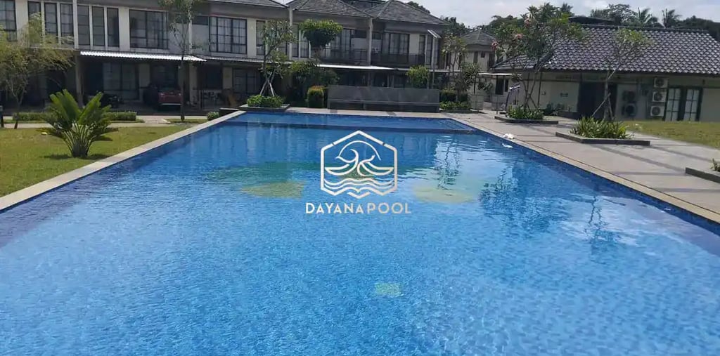 Kolam renang dengan desain minimalis dan fungsuonal di Semarang buatan dayanapool